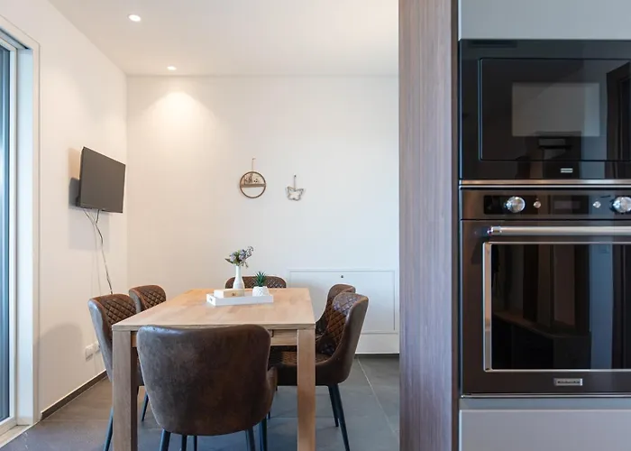 Prestige Garda Home - Borgo Secolo