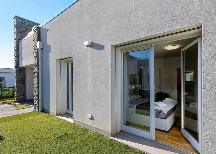 Peschiera Luxury House